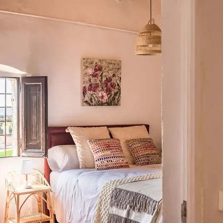 Casa Pardal Coliving & Coworking