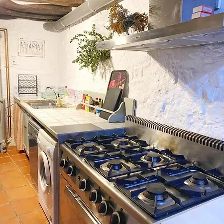 Casa Pardal Coliving & Coworking